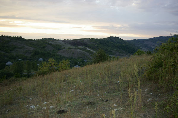 Поселок в Абхазии. Фото