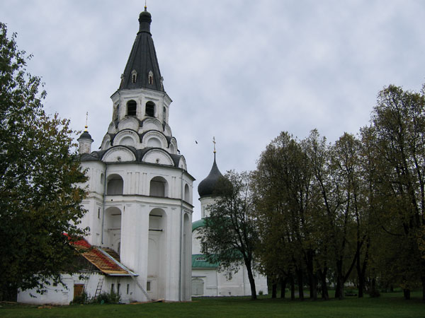 Распятская церковь-колокольня, фото