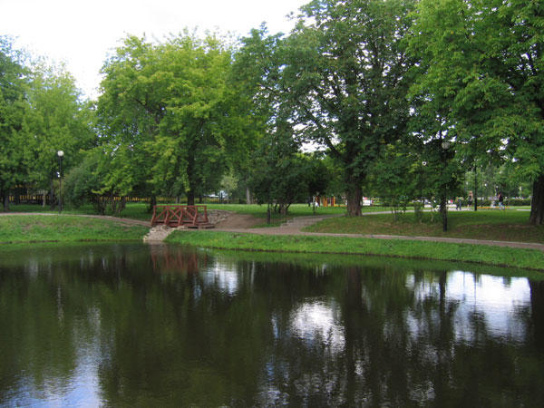 Пруд в Екатерининском парке. Фото
