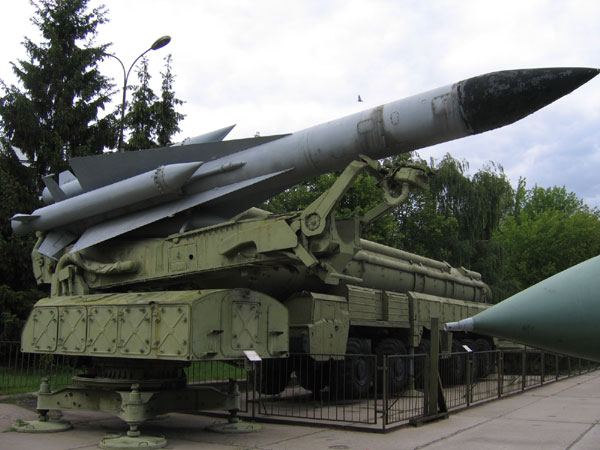 Зенитно-ракетная установка С-200 фото