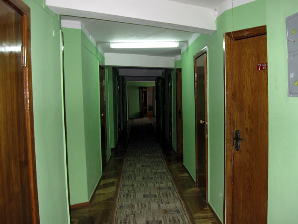 В коридоре, фото