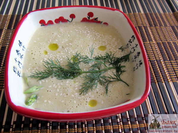 Суп-крем со спаржей и зеленой фасолью, фото