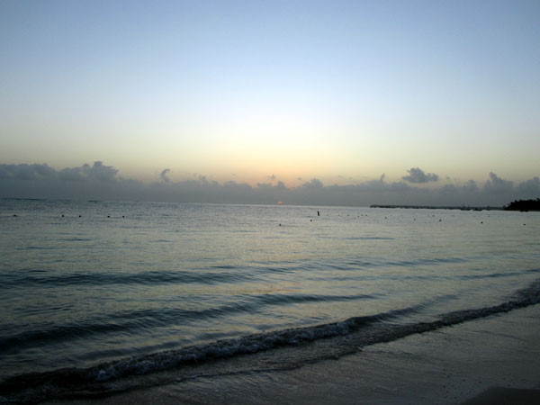 Доминикана, рассвет на море, фото