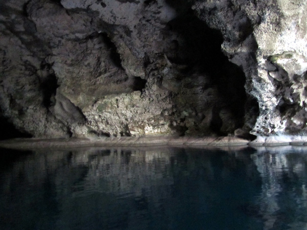 Доминикана. Санто-Доминго. Пещера, подземные озера, фото