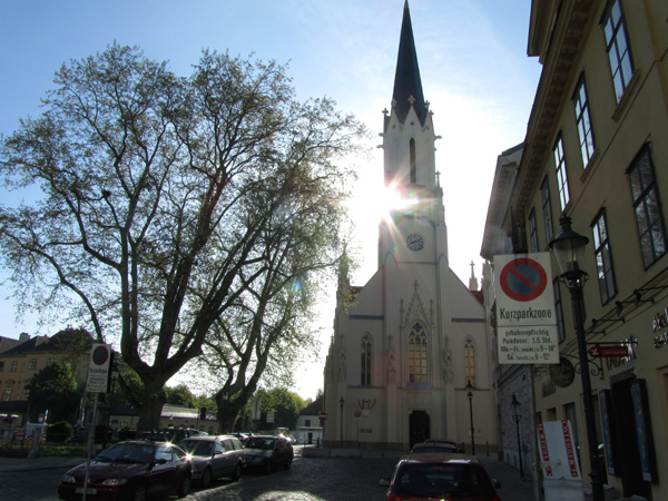 Приходская церковь девы Марии в Хитцинге. Фото