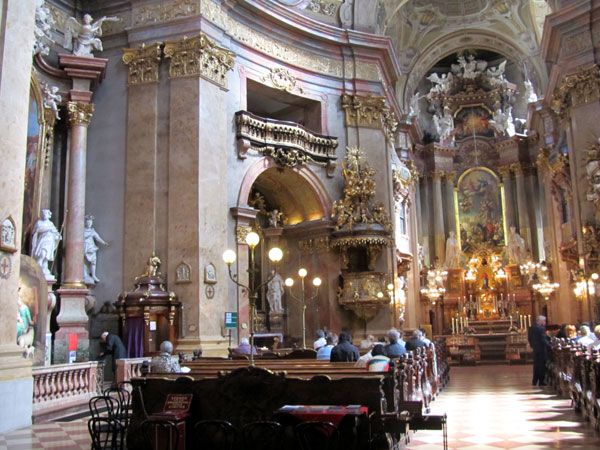 Церковь святого Петра, внутреннее убранство, фото