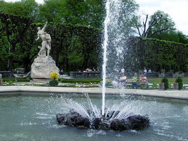 Зальцбург, фонтан в парке Мирабель, фото