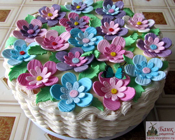 торт с цветами-пуговицами, фото