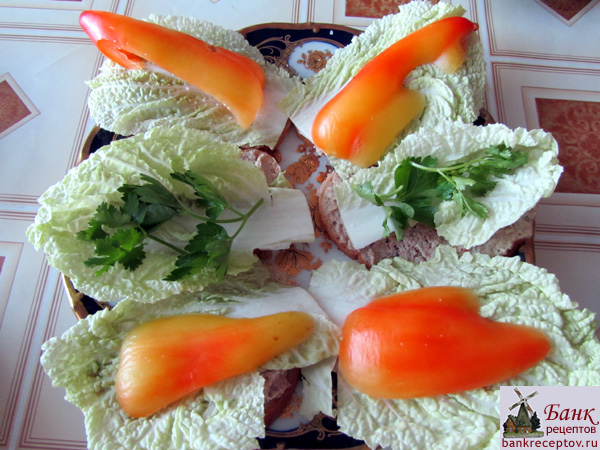 Рецепт бутербродов с паштетом и сладким перцем, фото