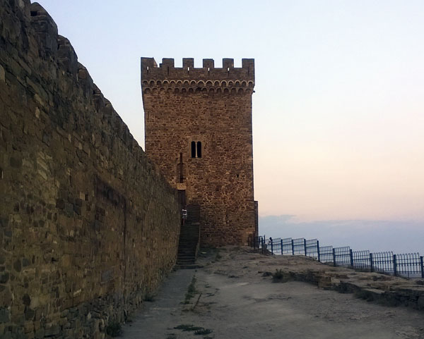Консульский замок, фото
