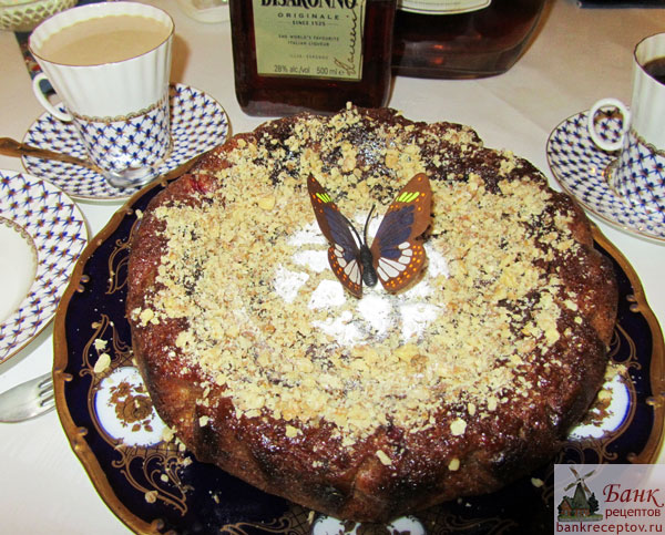 Карамельный пирог с клюквой, фото