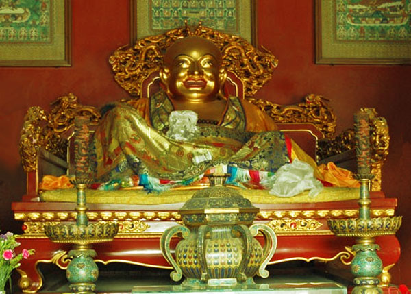 статуя смеющегося Будды, фото