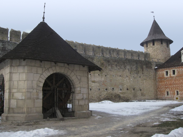 Колодец внутри крепости, фото