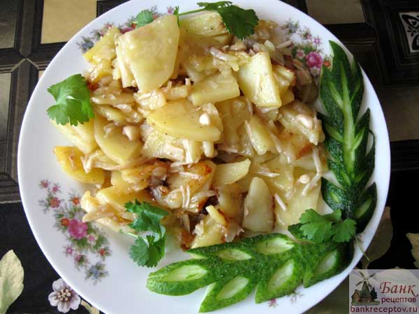 Еноки тушеные с картошкой, фото