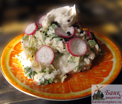 Рецепт салата из свежей капусты с зеленым луком, фото.