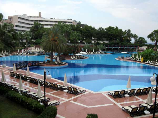 >   Rixos, 